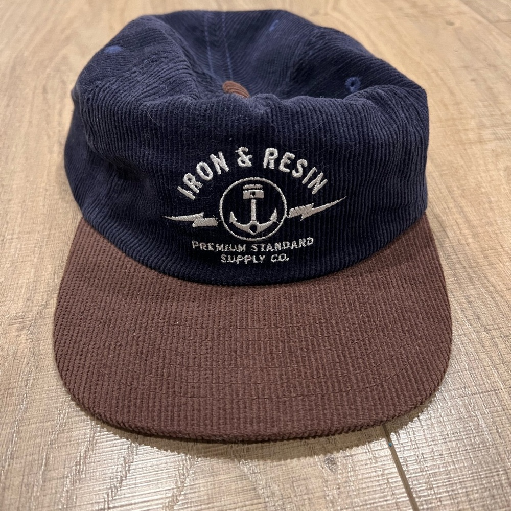 Cool Vintage Style Iron and Resin hat brand new :)